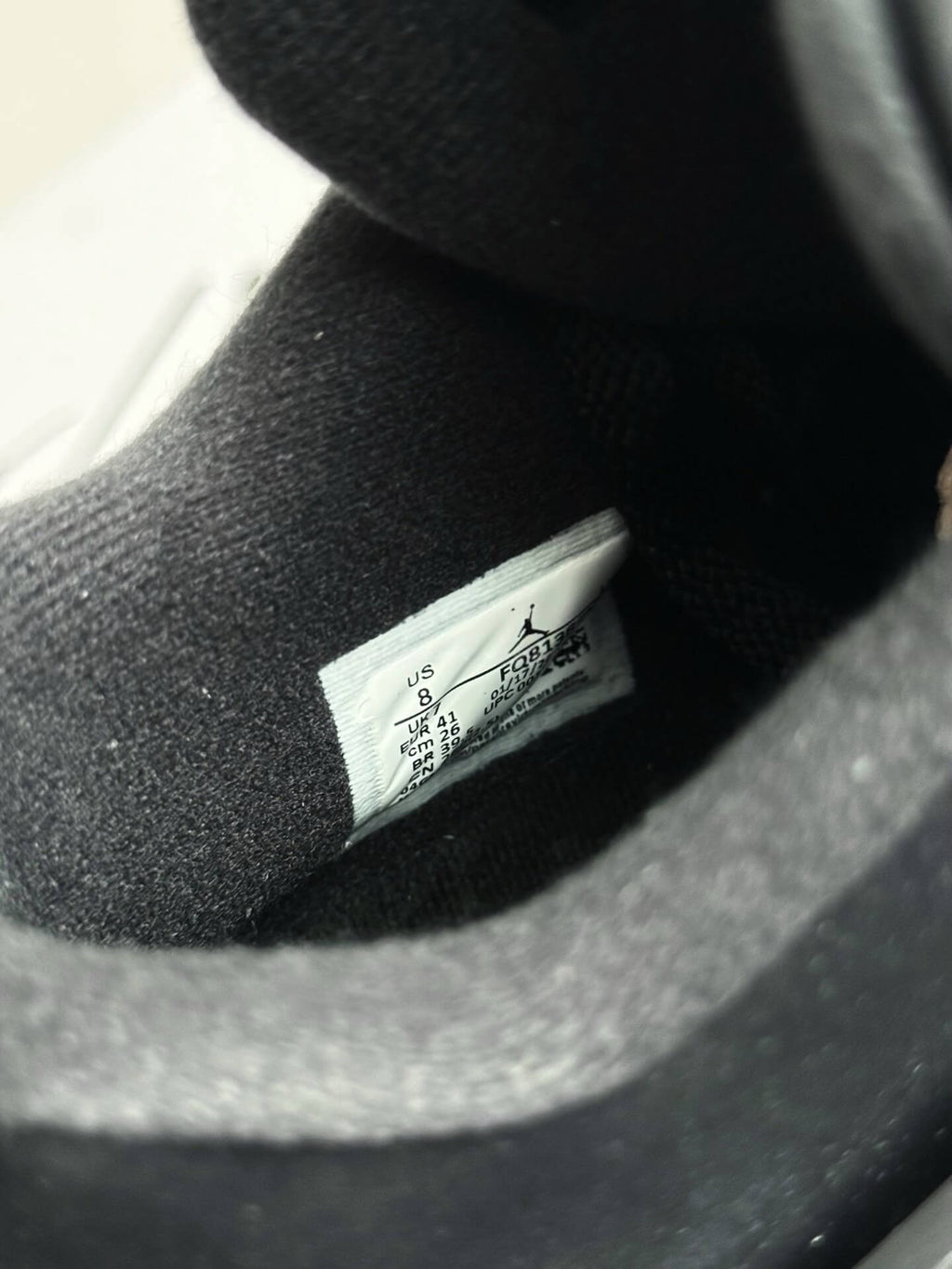 Nike Air Jordan 4 Retro – Black and White “Oreo”