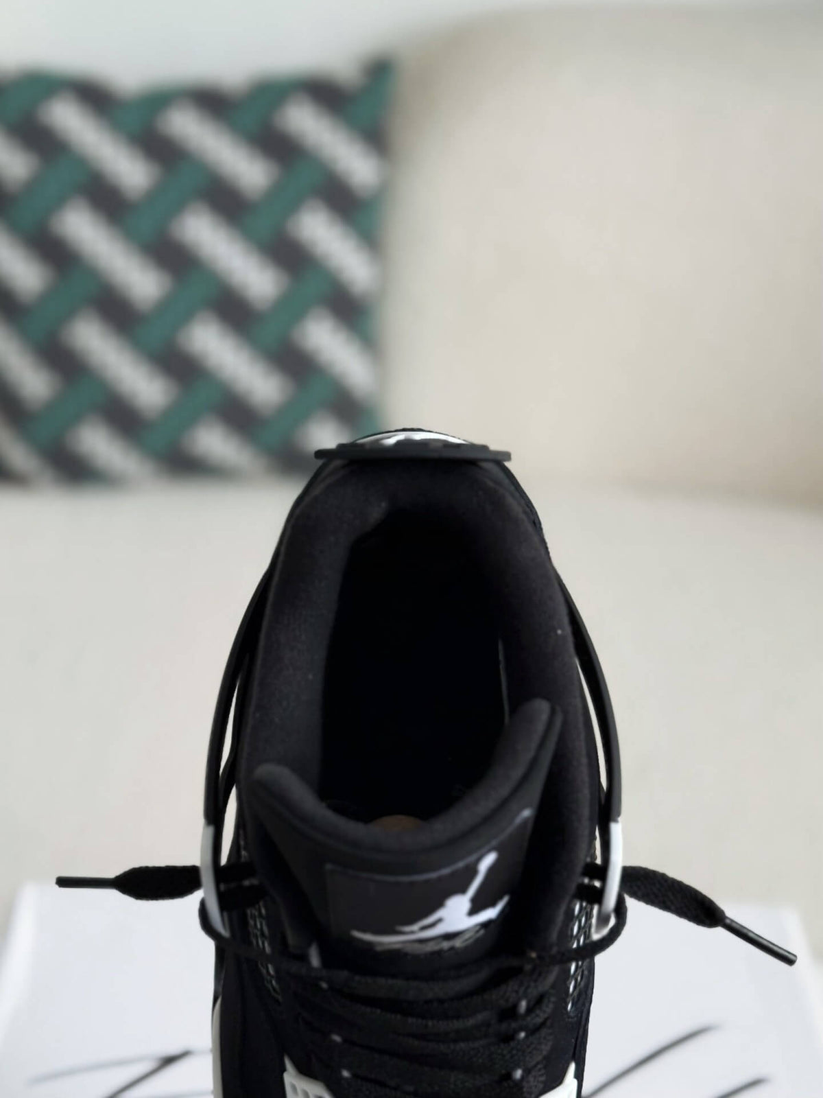 Nike Air Jordan 4 Retro – Black and White “Oreo”